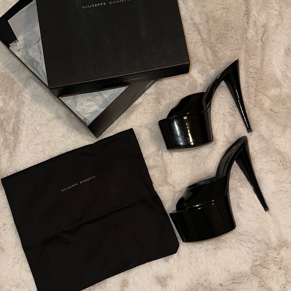 Giuseppe Zanotti Platform Heel GZ Aida 7.5 Black
